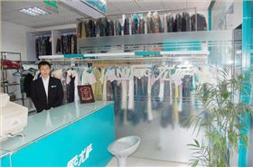 如何更好經(jīng)營一家的干洗店？